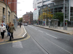 View of the stop from the trams to Station Street side
